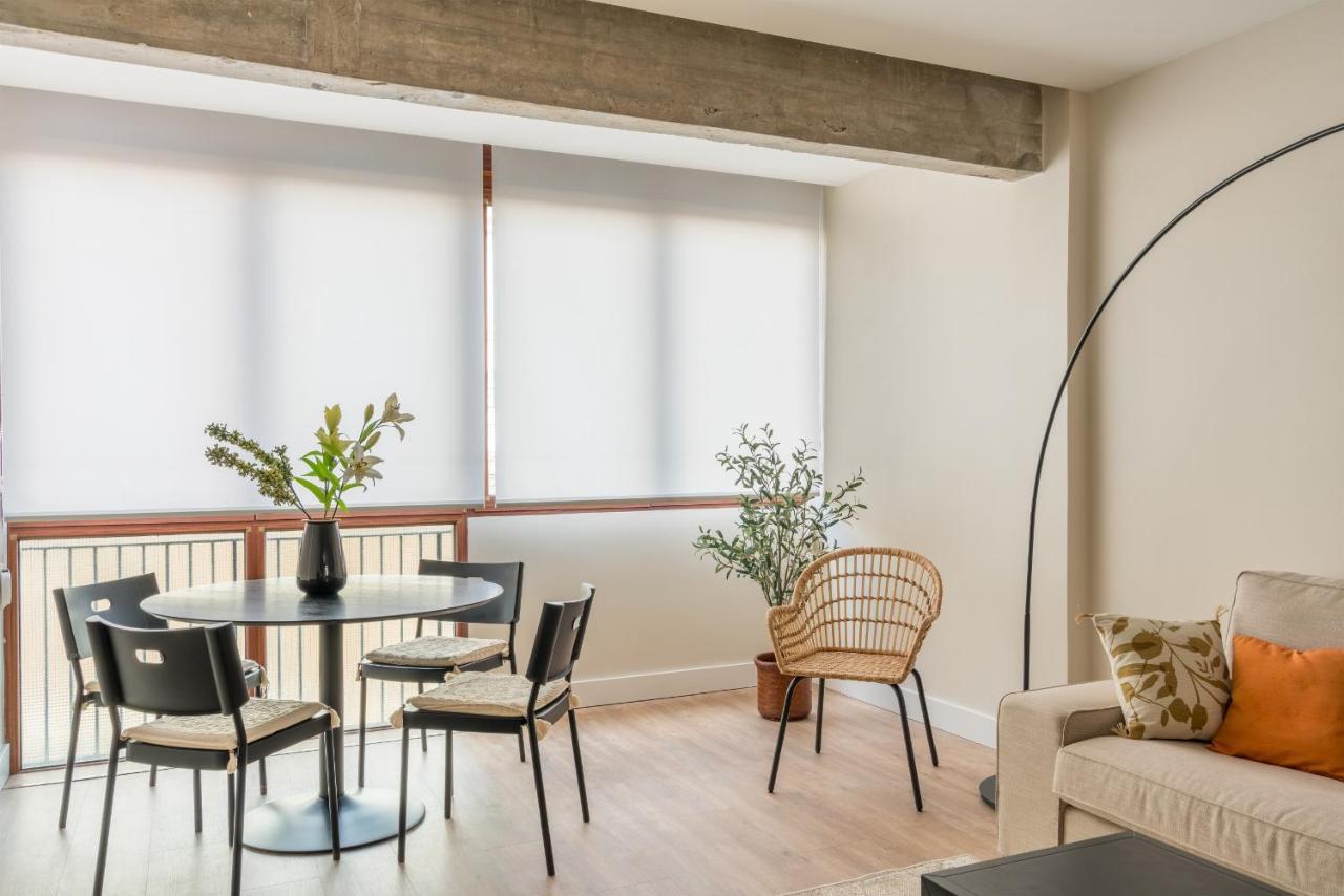 Beltran Apartment By People Rentals Билбао Екстериор снимка